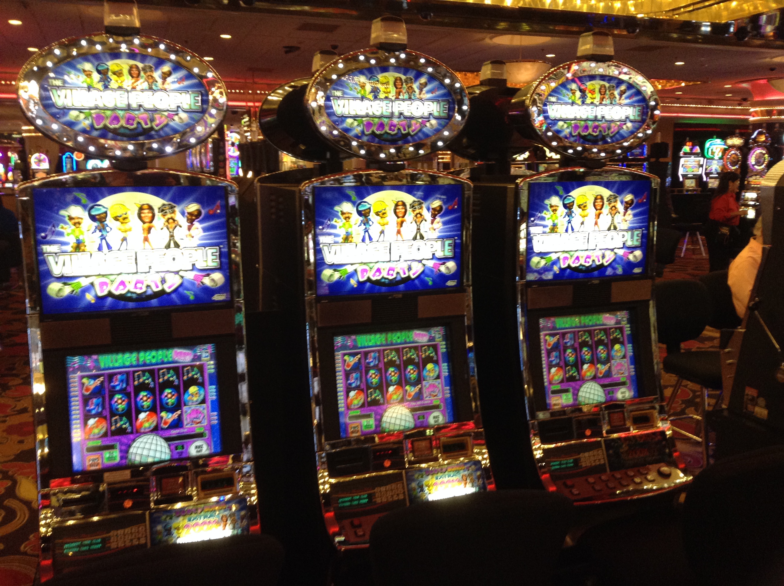 Las Vegas Slot Machines Roundup 2015 | How To Beat The Casinos